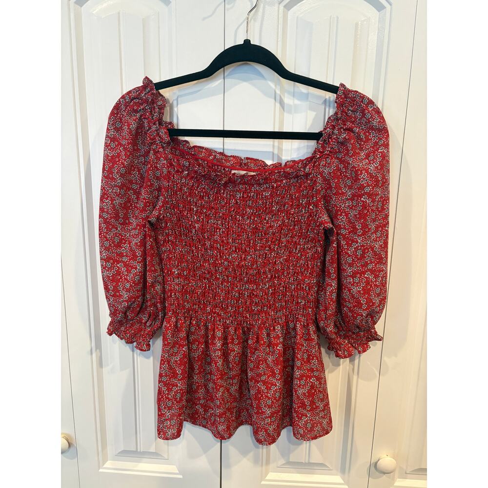 Max Studio Red Floral‎ Smocked Blouse Size Medium
